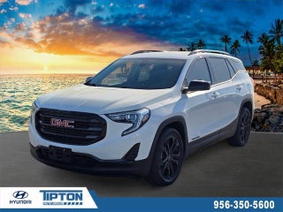2021 GMC Terrain with Summit White Exterior