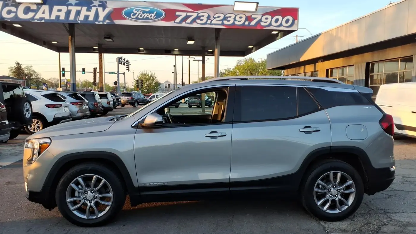 2024 GMC Terrain SLT
