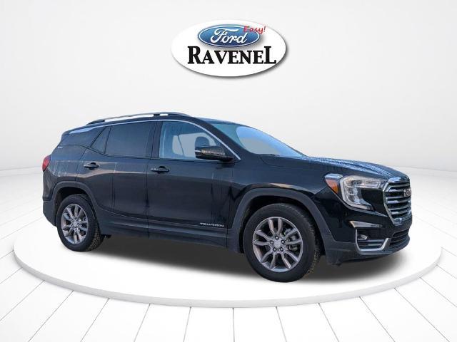 2023 GMC Terrain SLT — photo 1 of 12