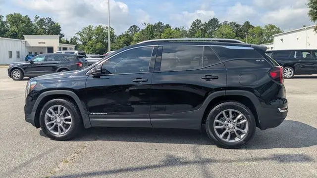 2024 GMC Terrain SLT