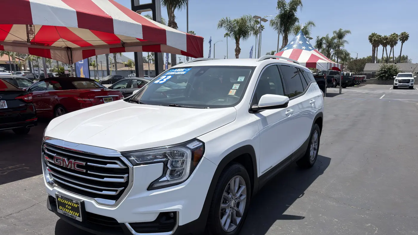 2023 GMC Terrain SLT