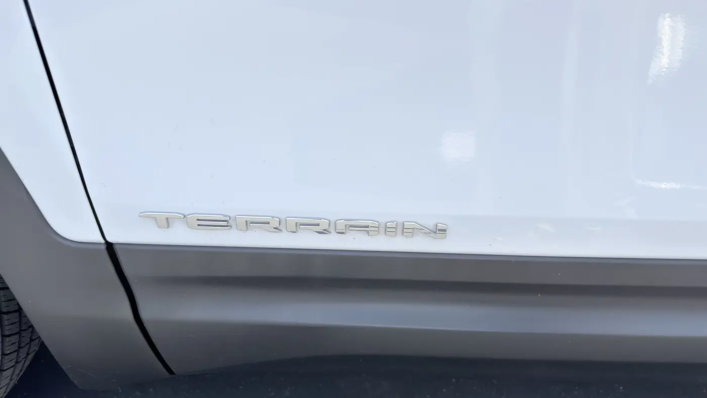 2023 GMC Terrain SLT