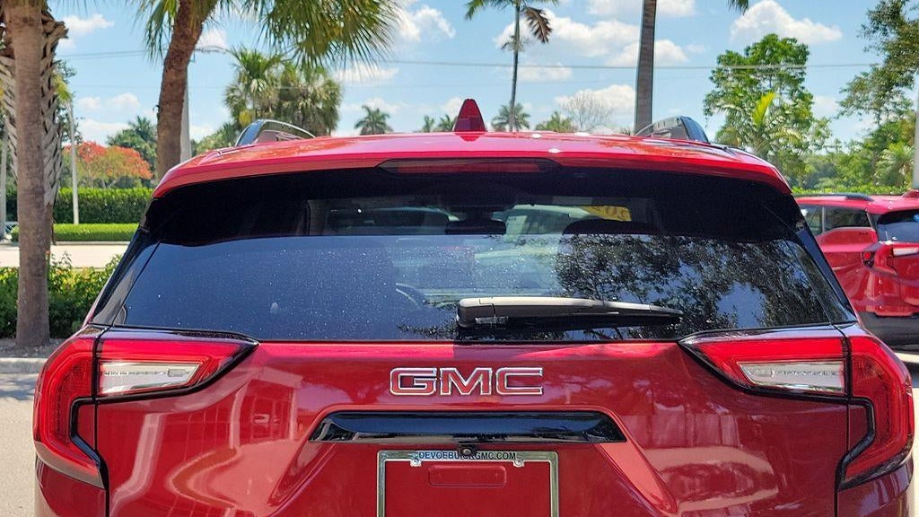 2023 GMC Terrain SLT