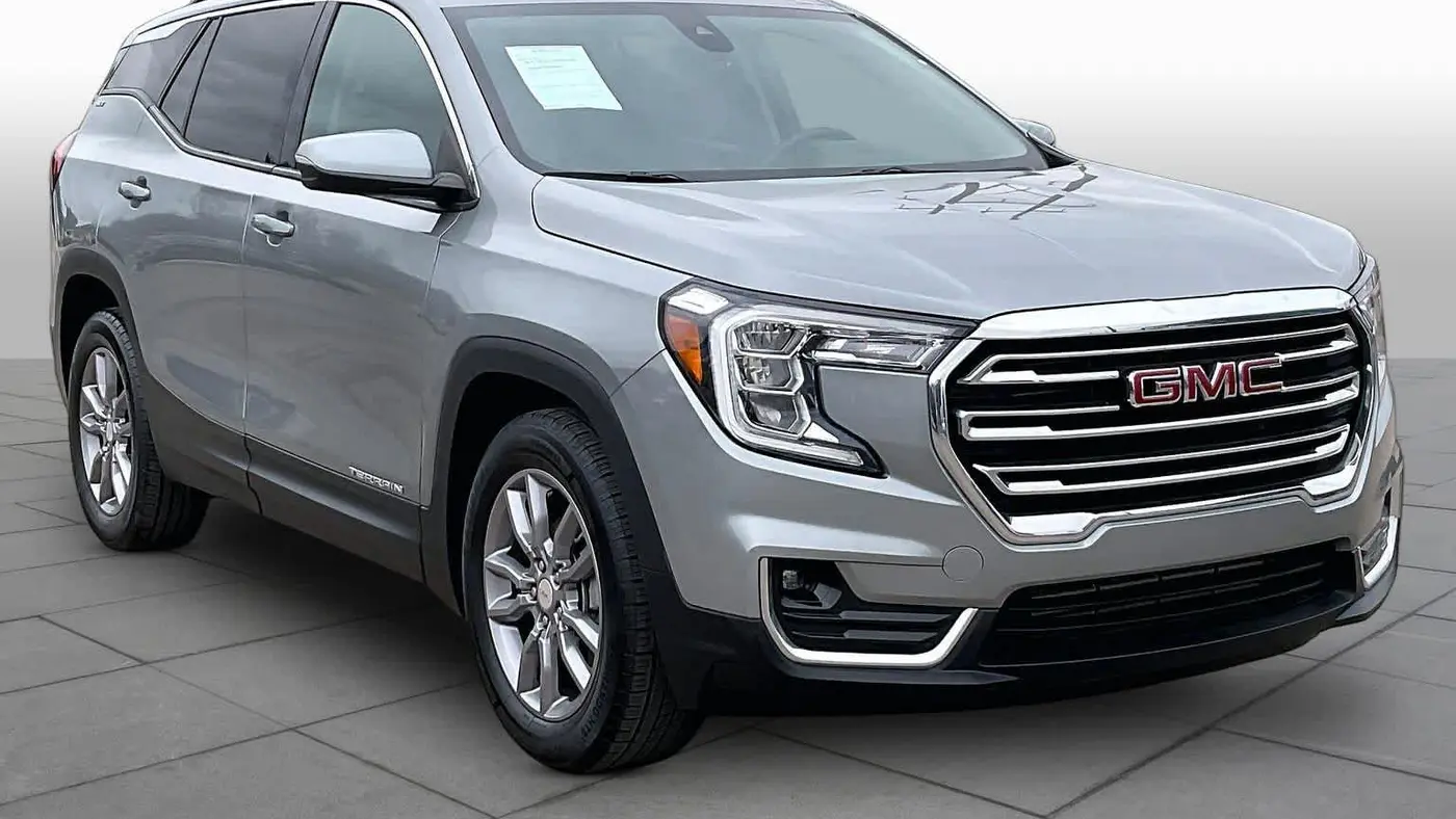 2024 GMC Terrain SLT