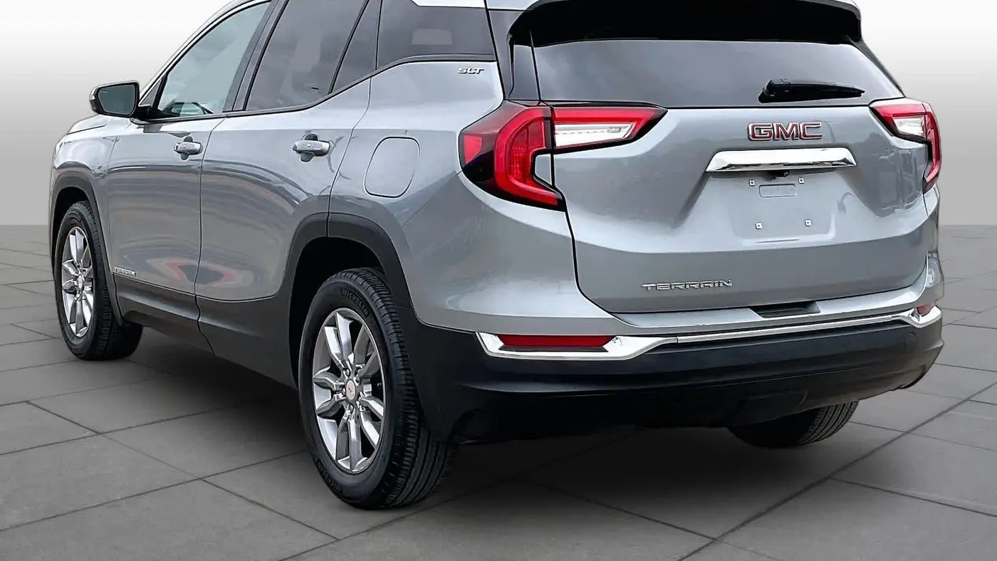 2024 GMC Terrain SLT