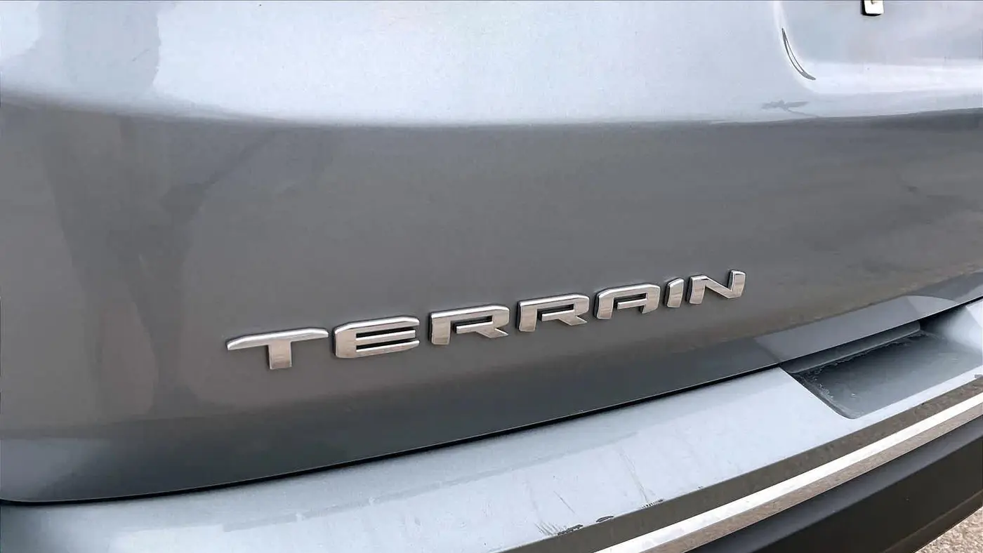 2024 GMC Terrain SLT