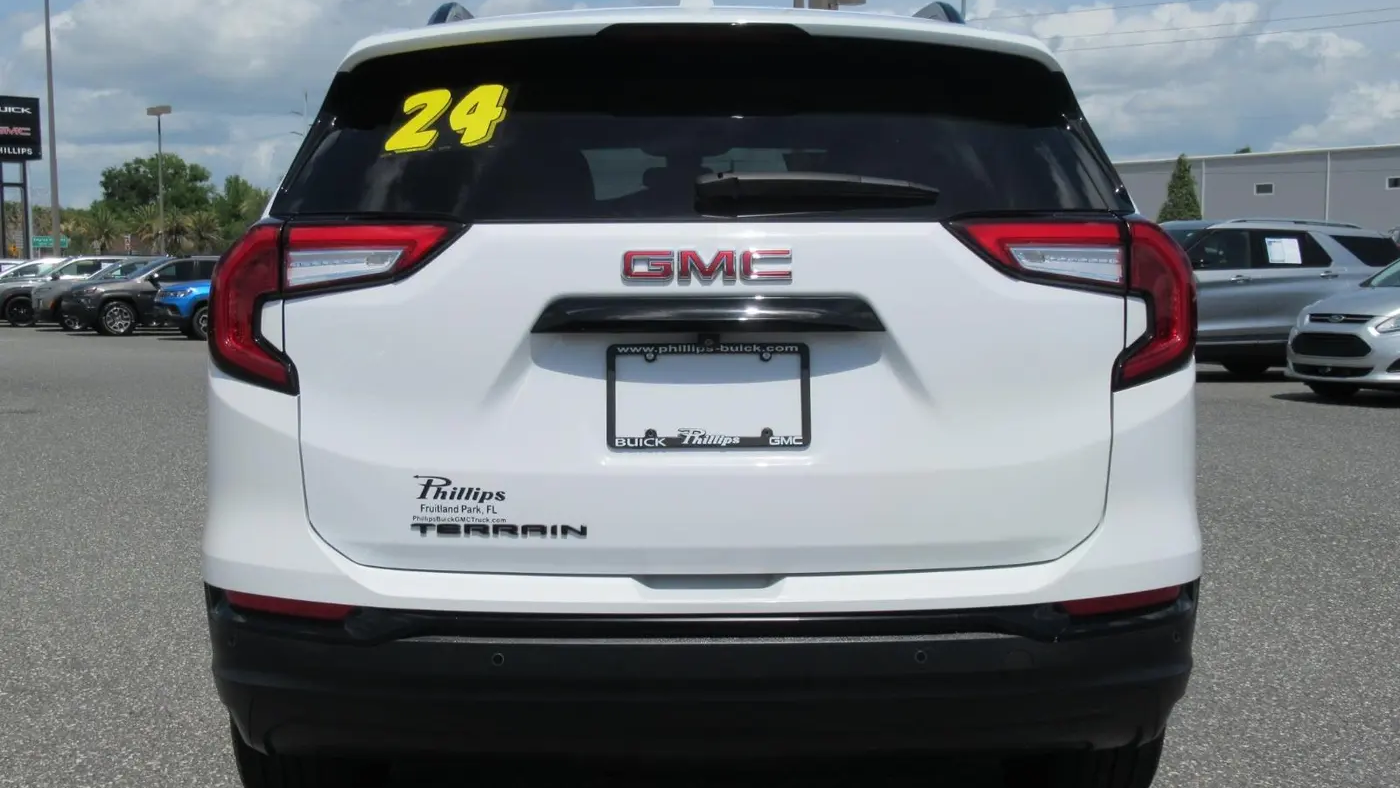 2024 GMC Terrain SLT