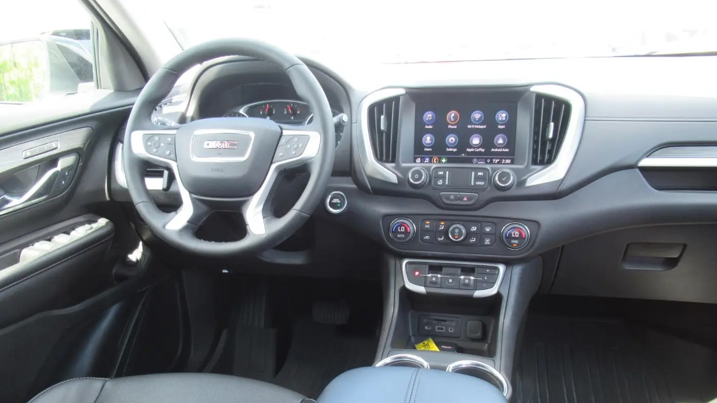 2024 GMC Terrain SLT
