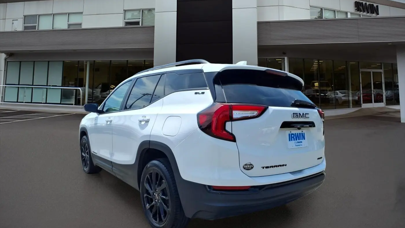 2023 GMC Terrain SLE