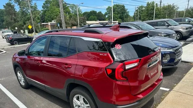 2023 GMC Terrain SLE