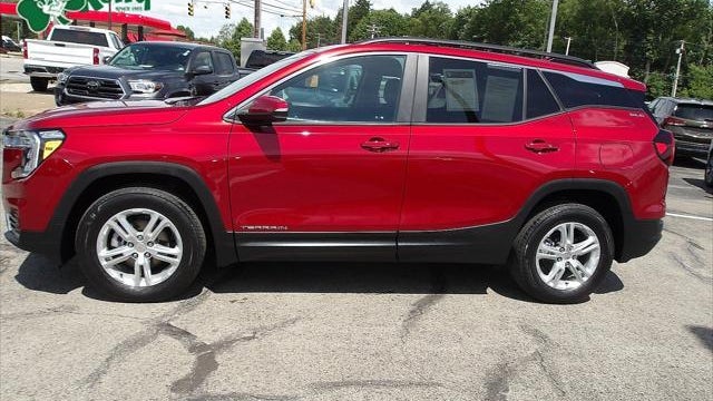 2023 GMC Terrain SLE