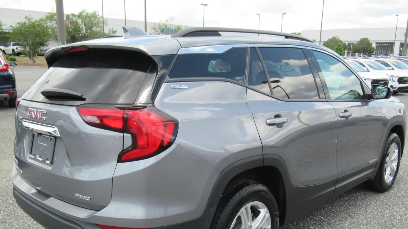 2020 GMC Terrain SLE