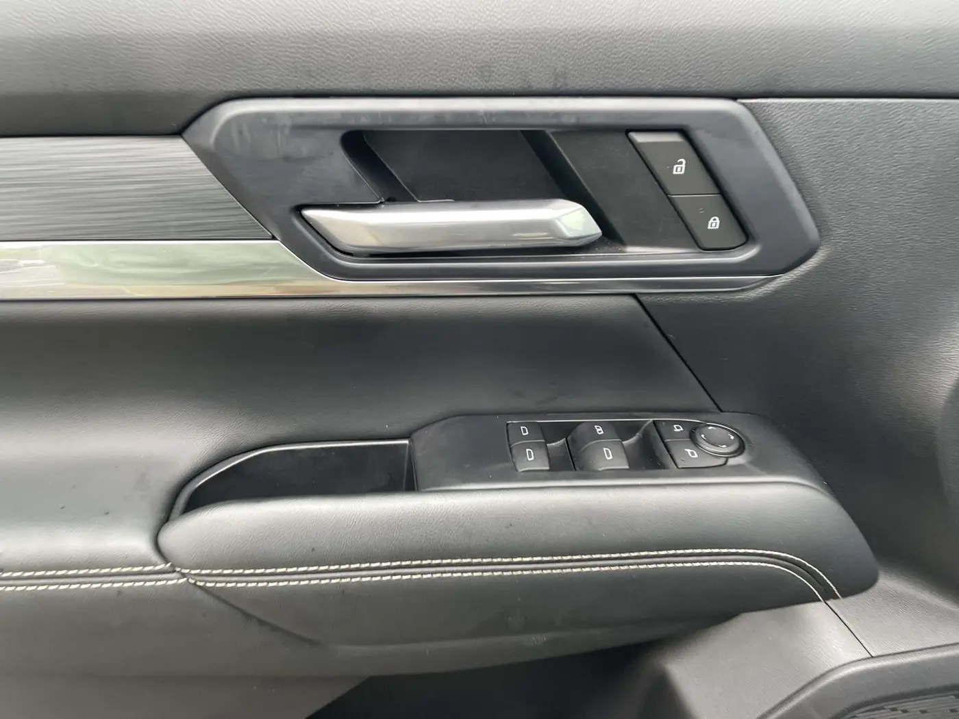 2025 GMC Terrain - $28,800