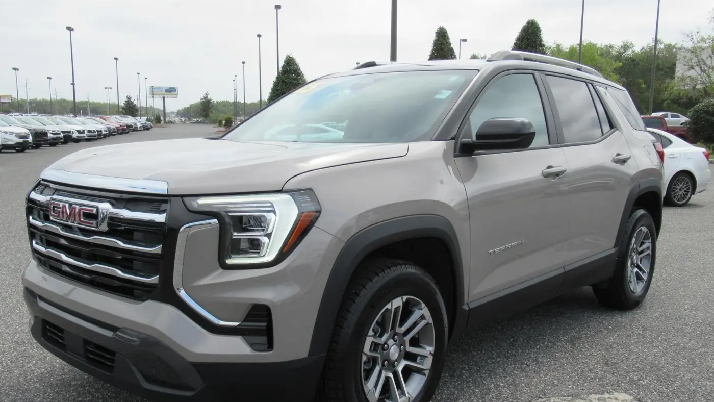2025 GMC Terrain Elevation