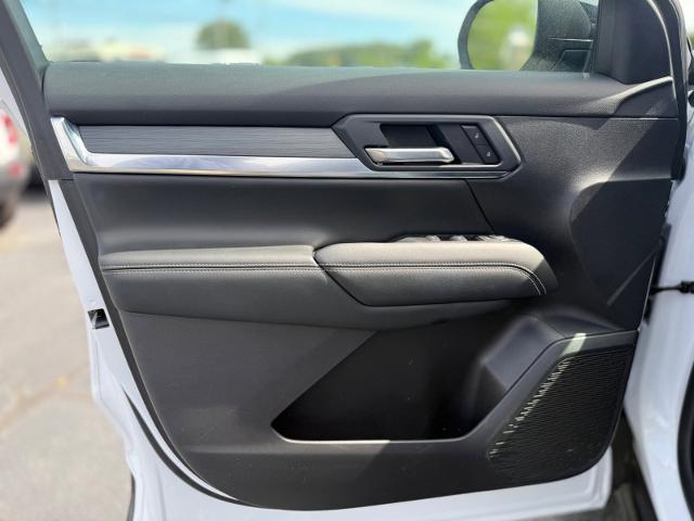 2025 GMC Terrain - $27,900