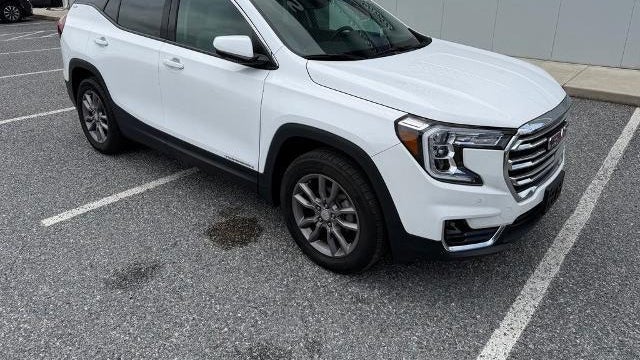 2023 GMC Terrain SLT