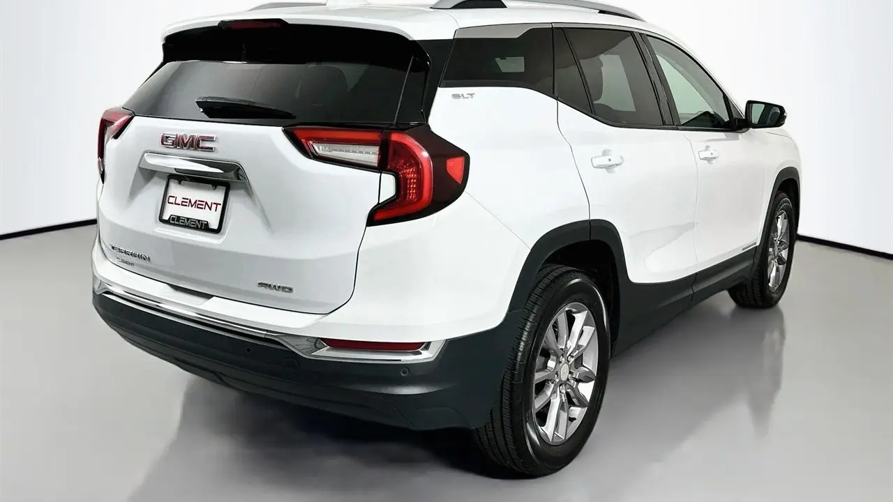 2023 GMC Terrain SLT