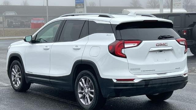 2023 GMC Terrain SLT