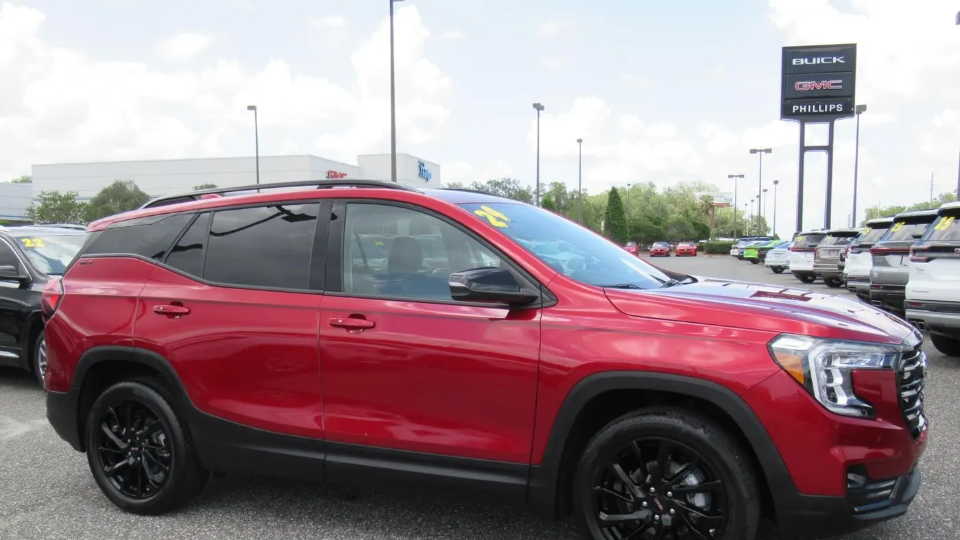 2024 GMC Terrain SLT