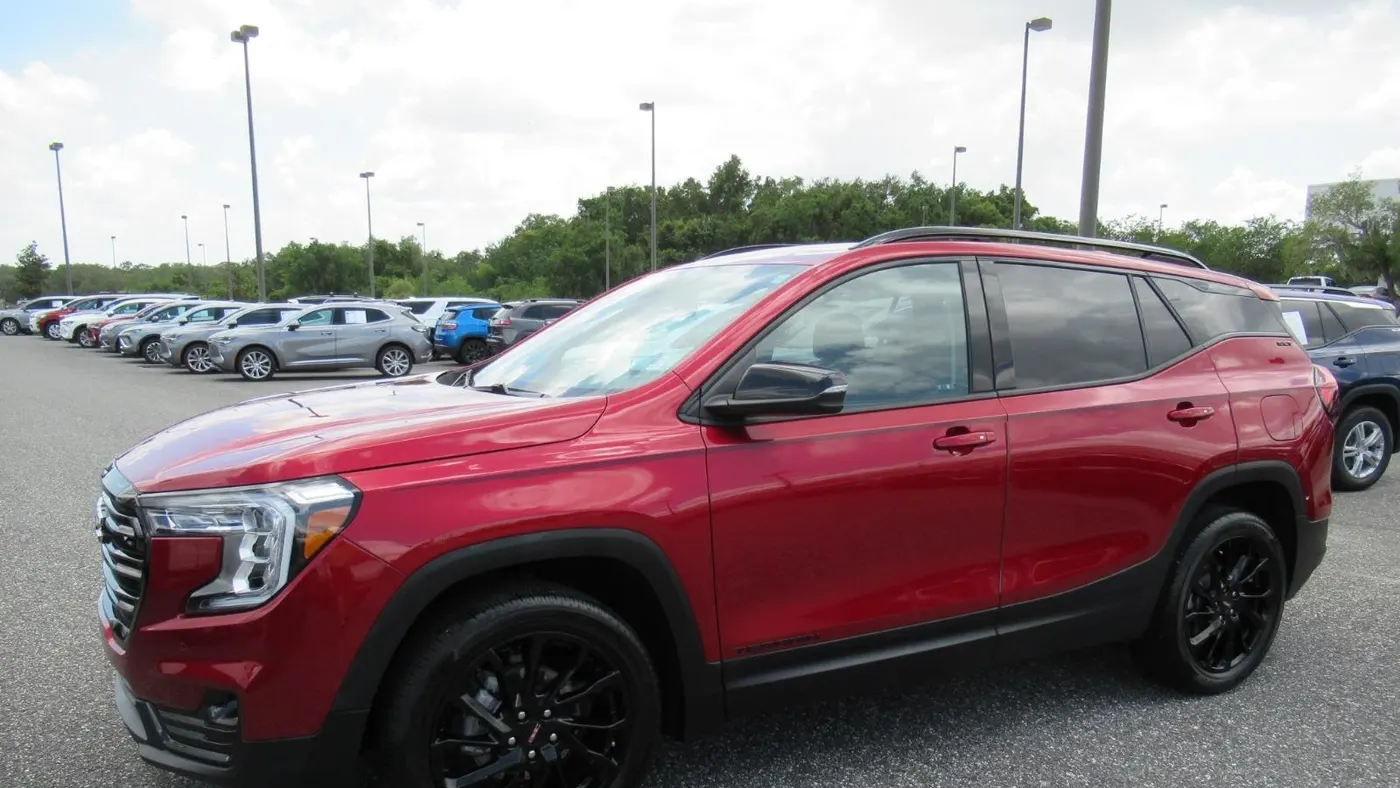 2024 GMC Terrain SLT