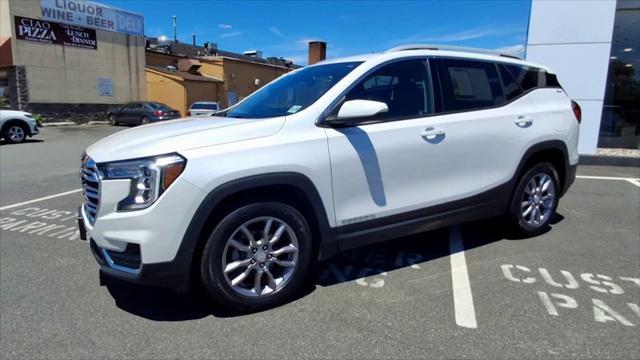 2024 GMC Terrain SLT