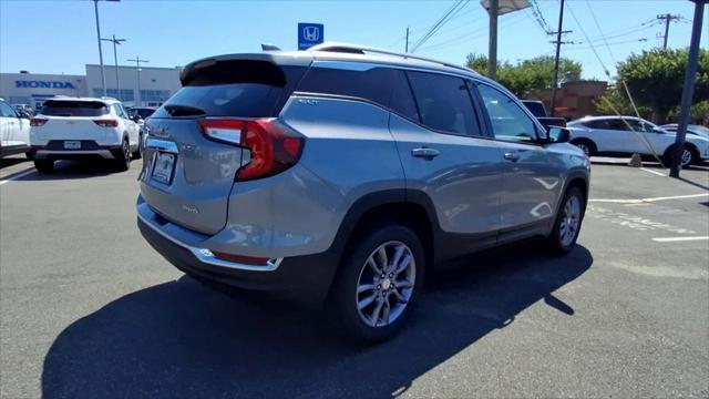 2023 GMC Terrain SLT
