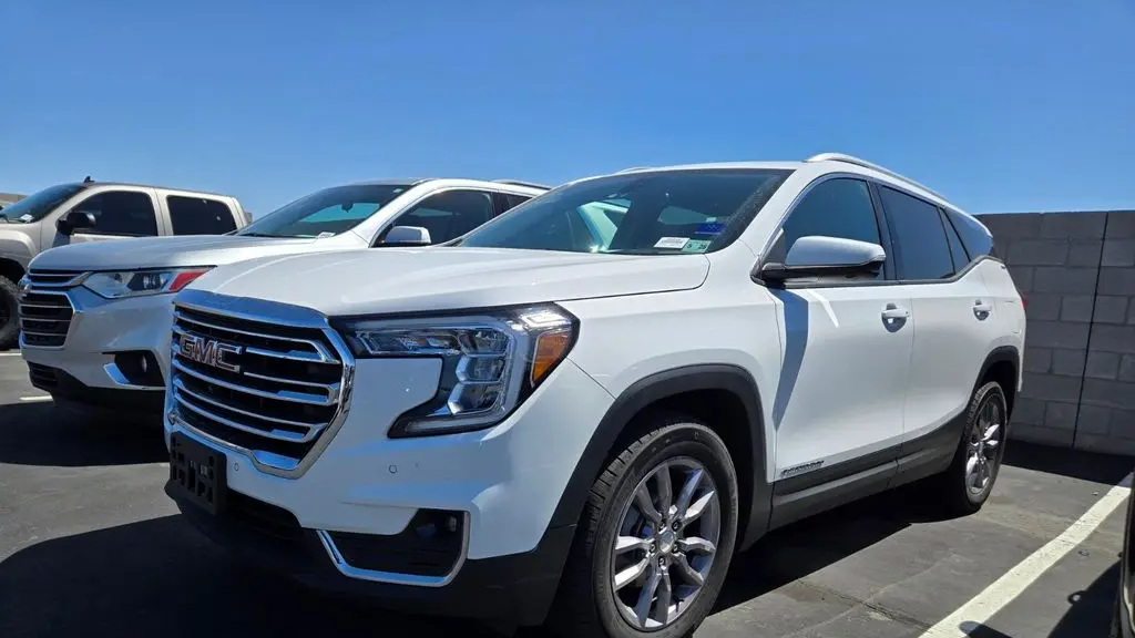 2023 GMC Terrain SLT