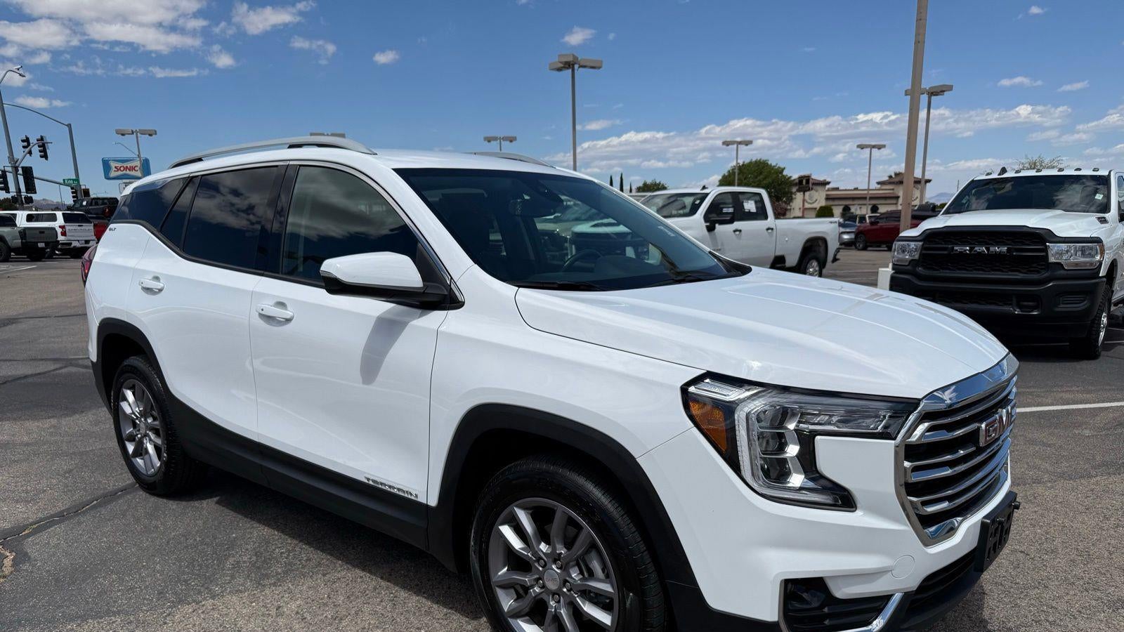 2024 GMC Terrain SLT