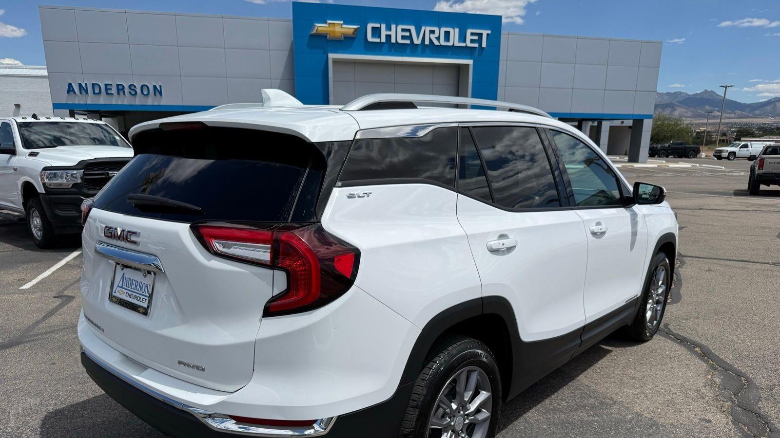 2024 GMC Terrain SLT