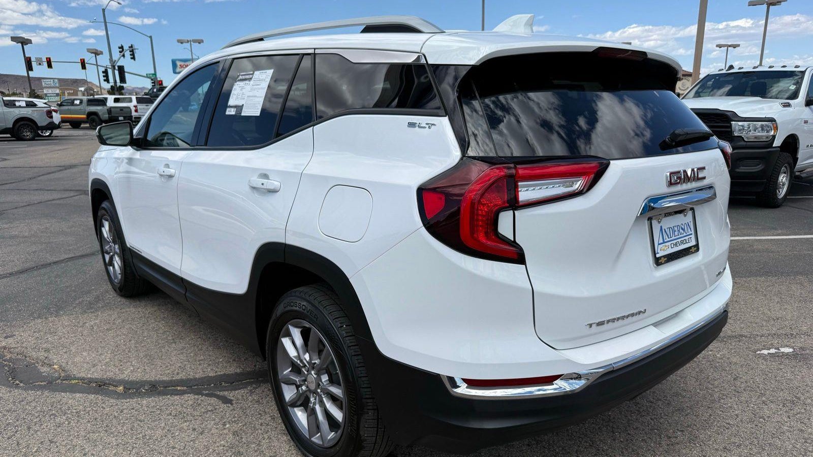 2024 GMC Terrain SLT