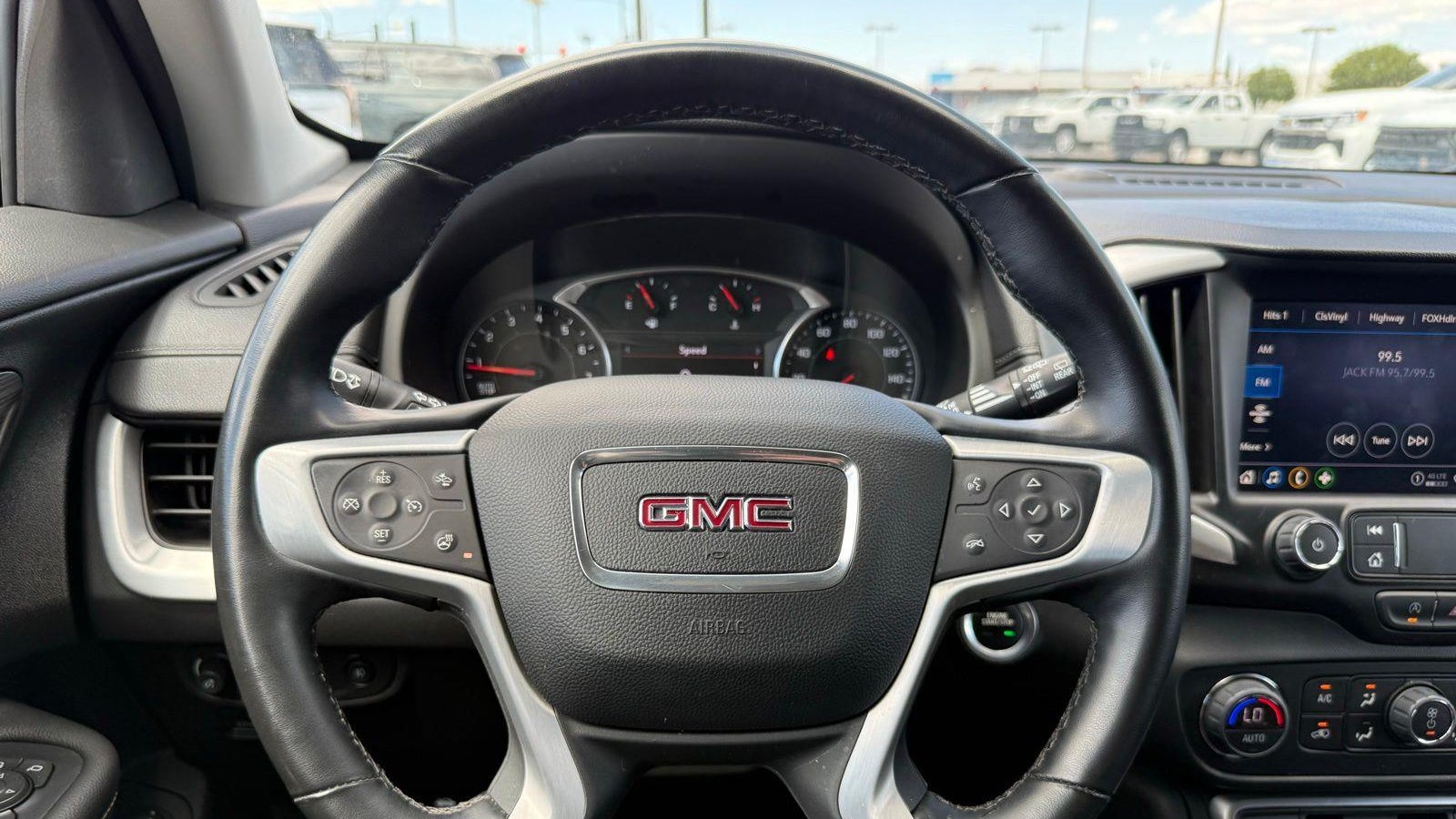 2024 GMC Terrain SLT
