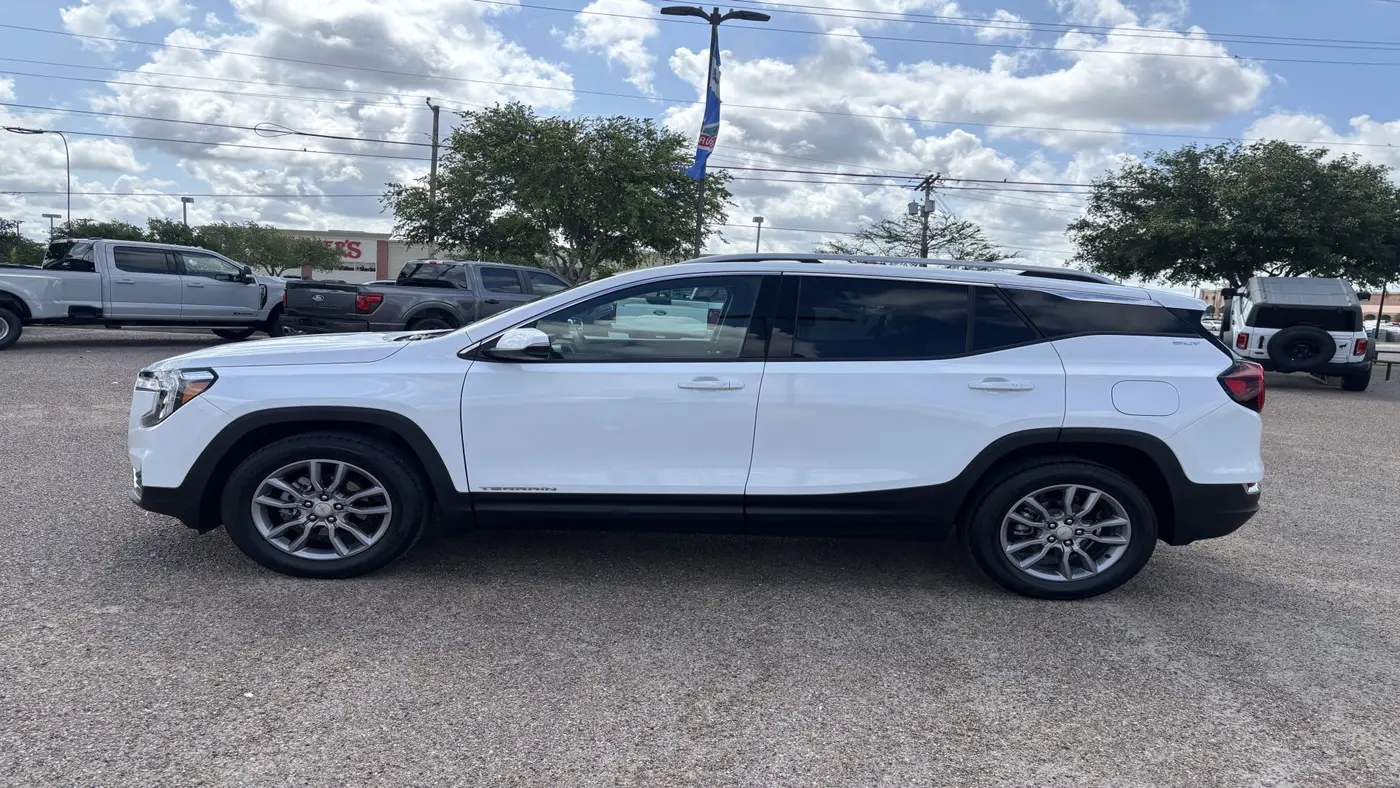 2024 GMC Terrain SLT