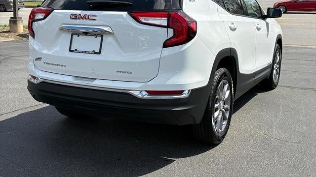 2023 GMC Terrain SLT