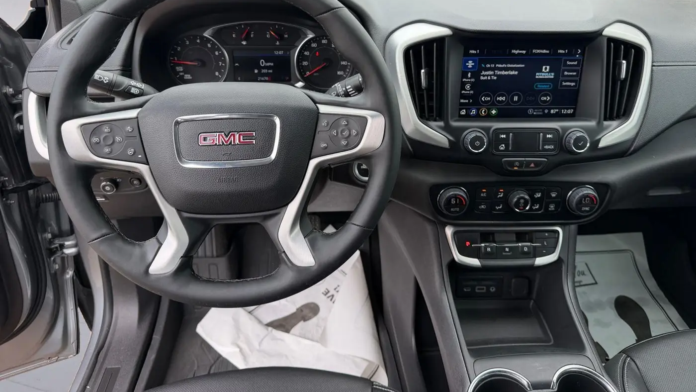 2024 GMC Terrain SLT