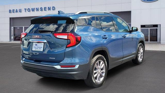 2024 GMC Terrain SLT