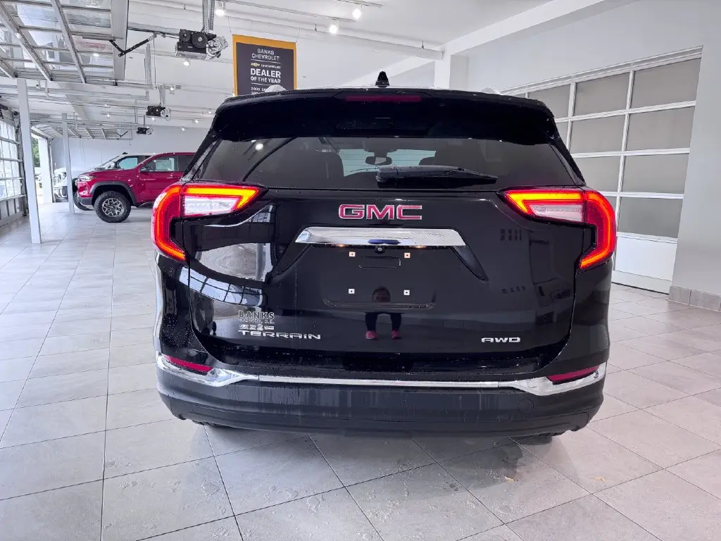 2022 GMC Terrain - $17,487