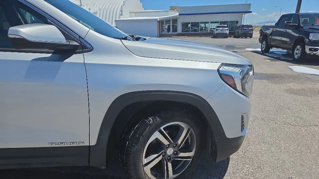 2020 GMC Terrain SLT
