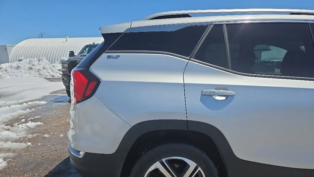 2020 GMC Terrain SLT