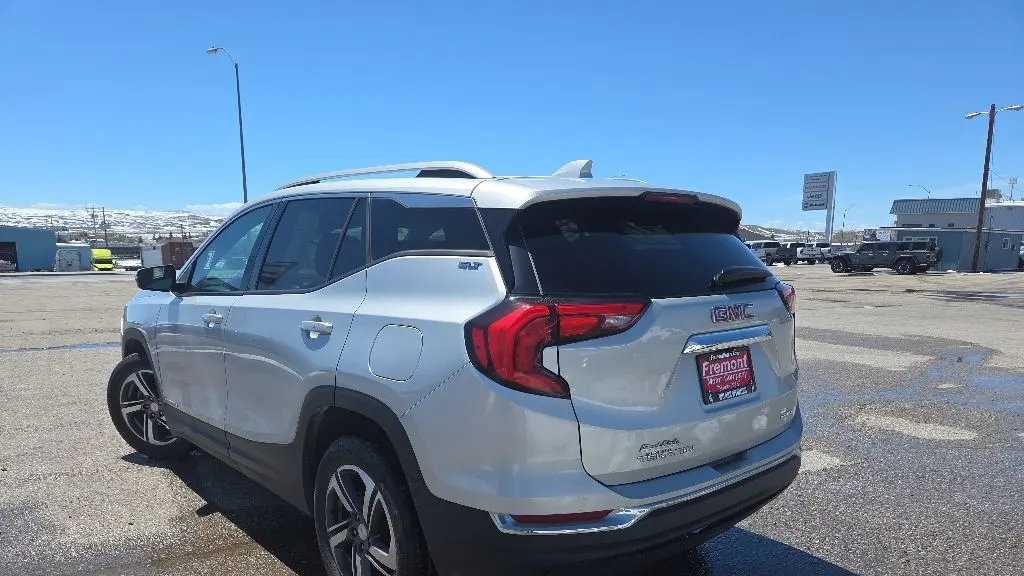 2020 GMC Terrain SLT