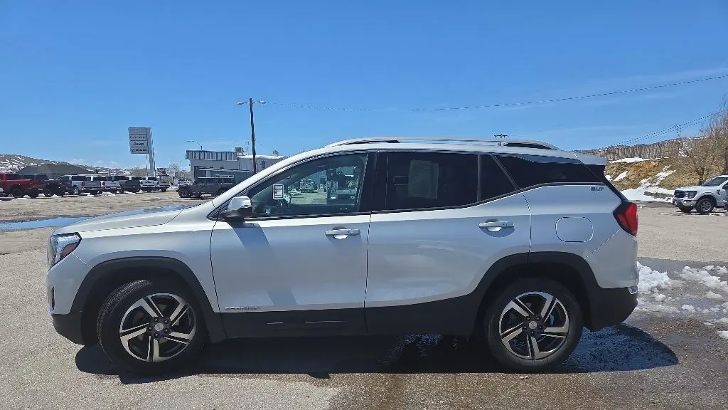 2020 GMC Terrain SLT