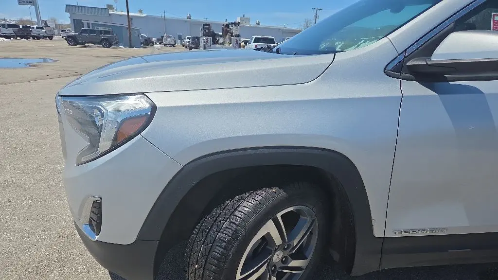 2020 GMC Terrain SLT