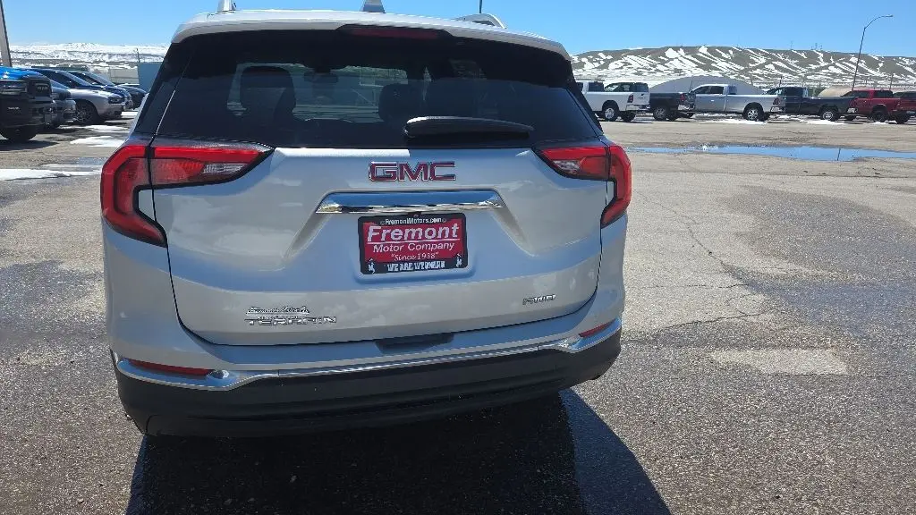 2020 GMC Terrain SLT