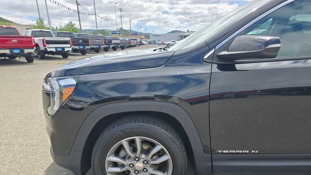 2022 GMC Terrain SLT
