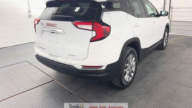 2022 GMC Terrain SLT