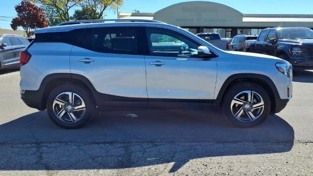 2021 GMC Terrain SLT