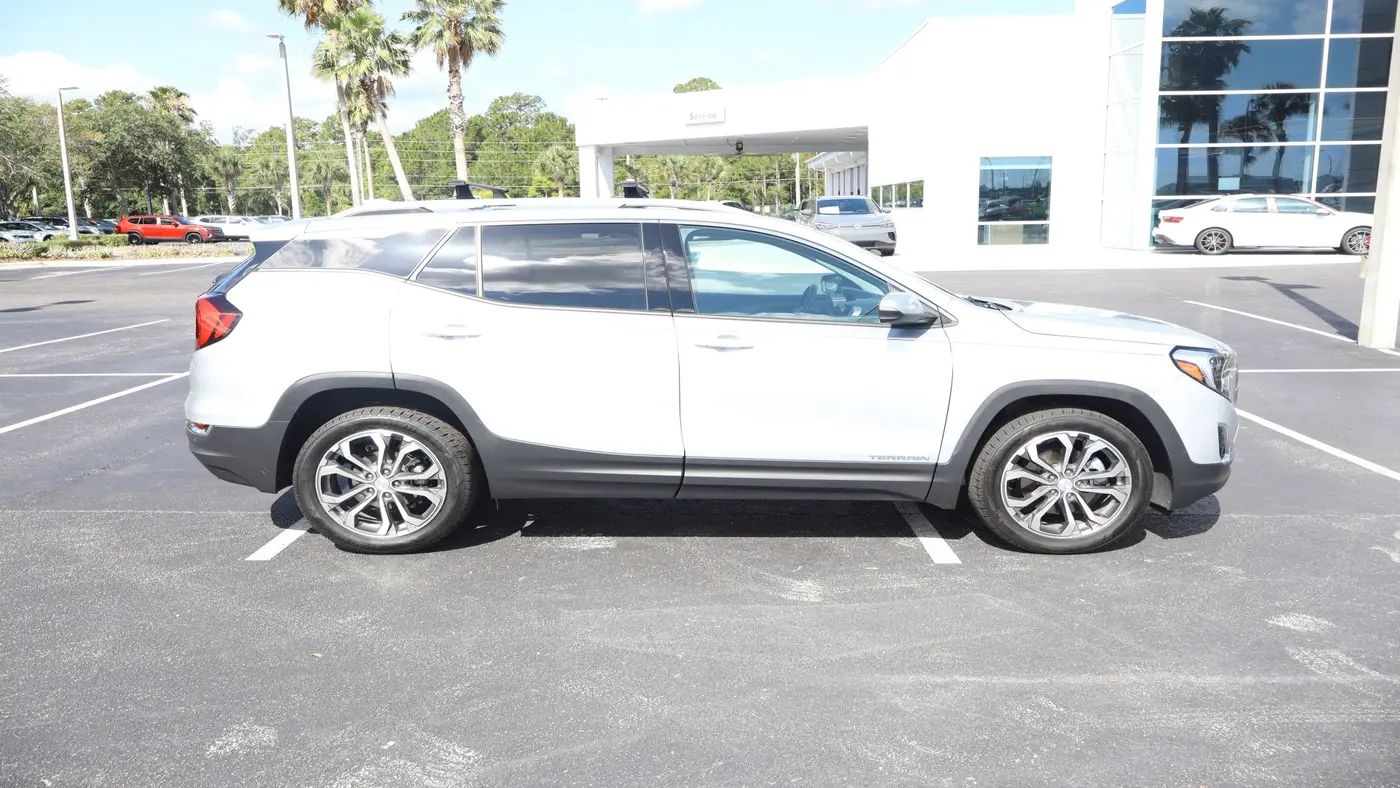 2020 GMC Terrain SLT