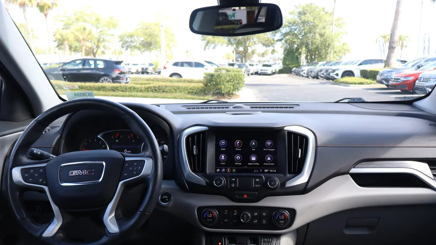 2020 GMC Terrain SLT