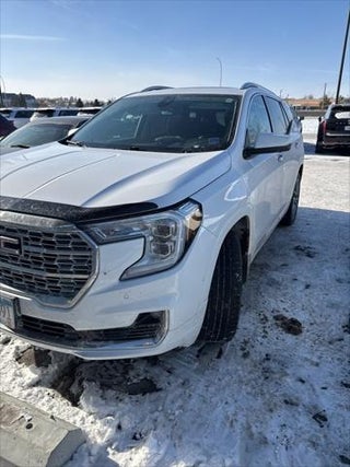 2023 GMC Terrain with Summit White Exterior