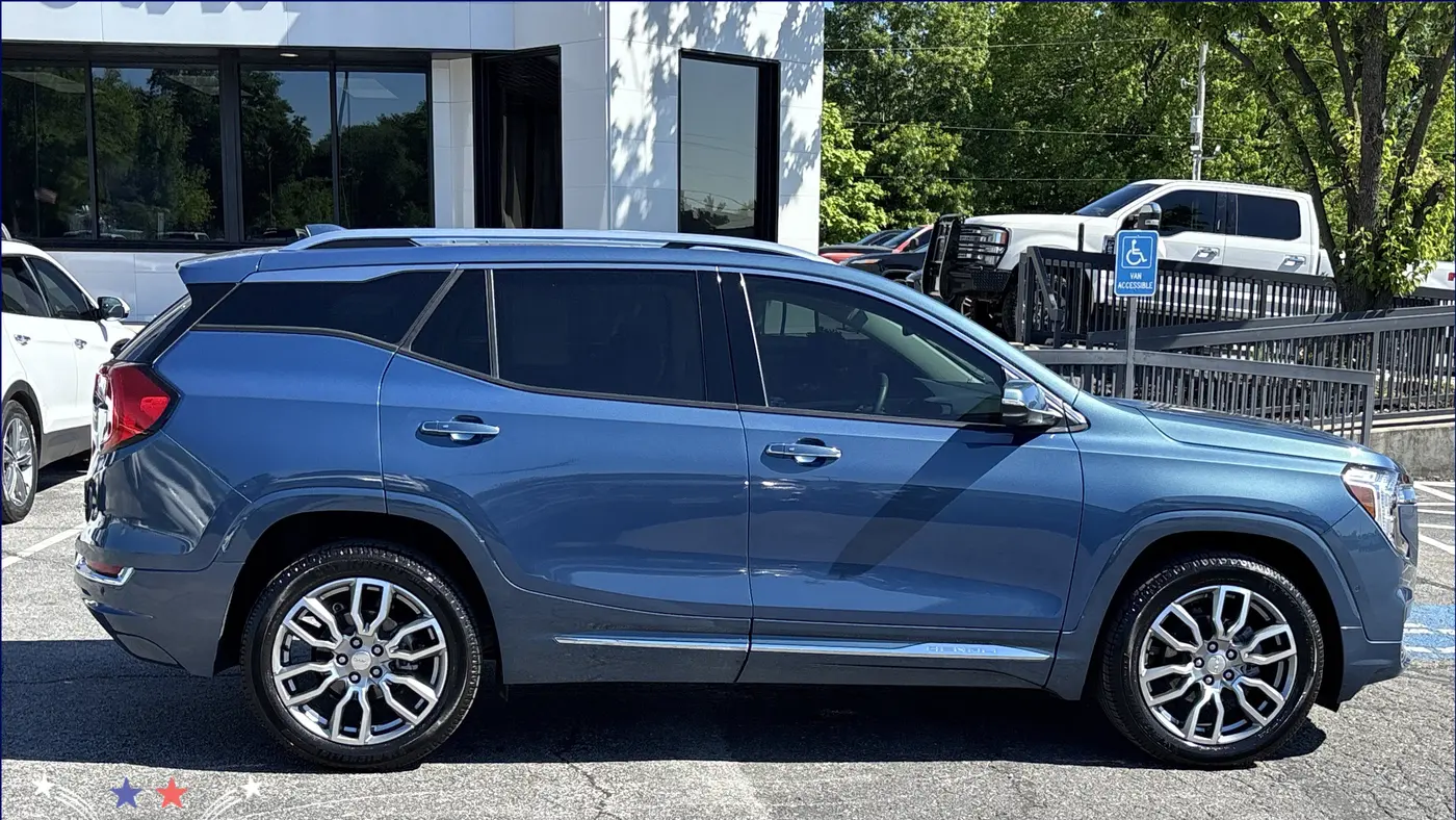 2024 GMC Terrain Denali