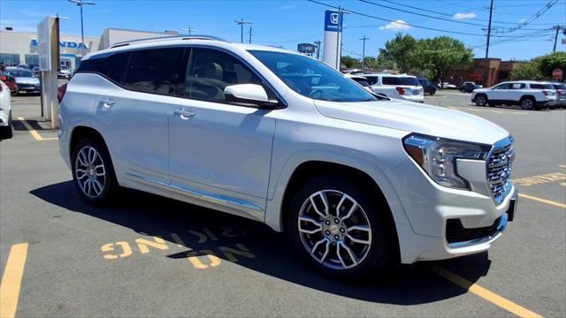2023 GMC Terrain Denali